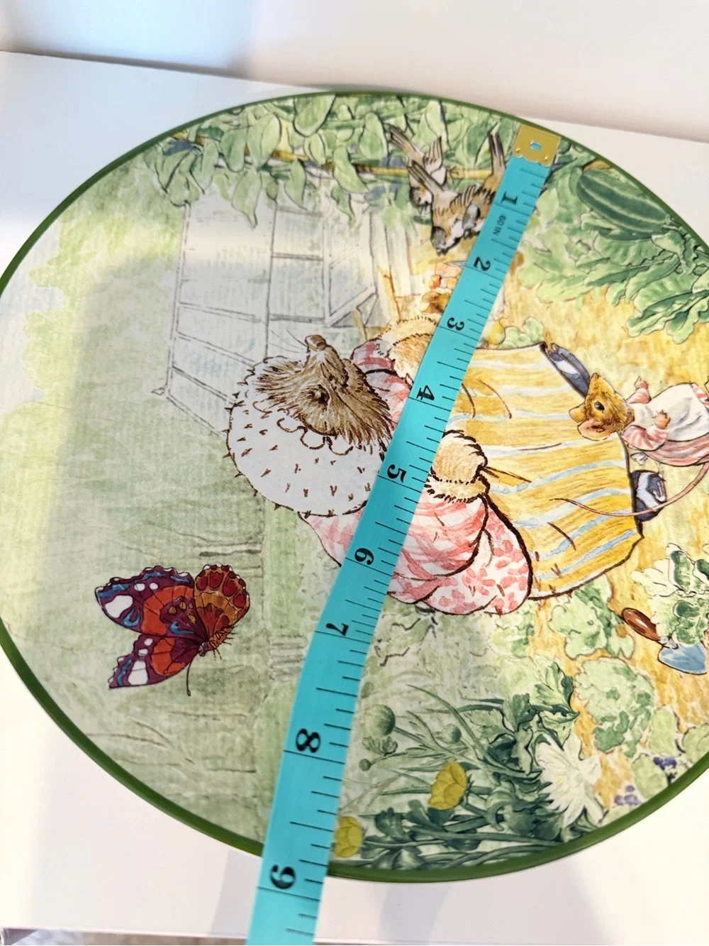 Williams Sonoma Beatrix Potter Mrs Tiggy-Winkle 8.5” Plate 2025 Chipped